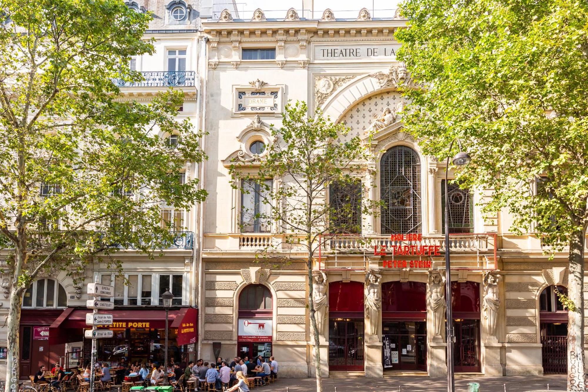 Veeve - Flowers In Saint-Martin Apartment Paris Exterior photo